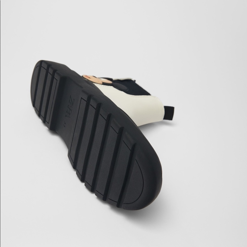 NWT. Zara Kids ©DISNEY MICKEY MOUSE Ankle Boots. Size 4. - Picture 4 of 8